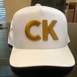 Turning point Charlie Kirk baseball hat, New white gold